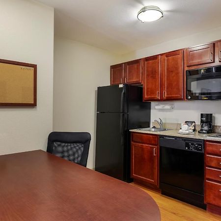 Mainstay Suites Fitchburg - Madison Exteriör bild