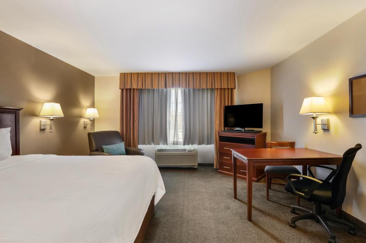 Mainstay Suites Fitchburg - Madison Exteriör bild
