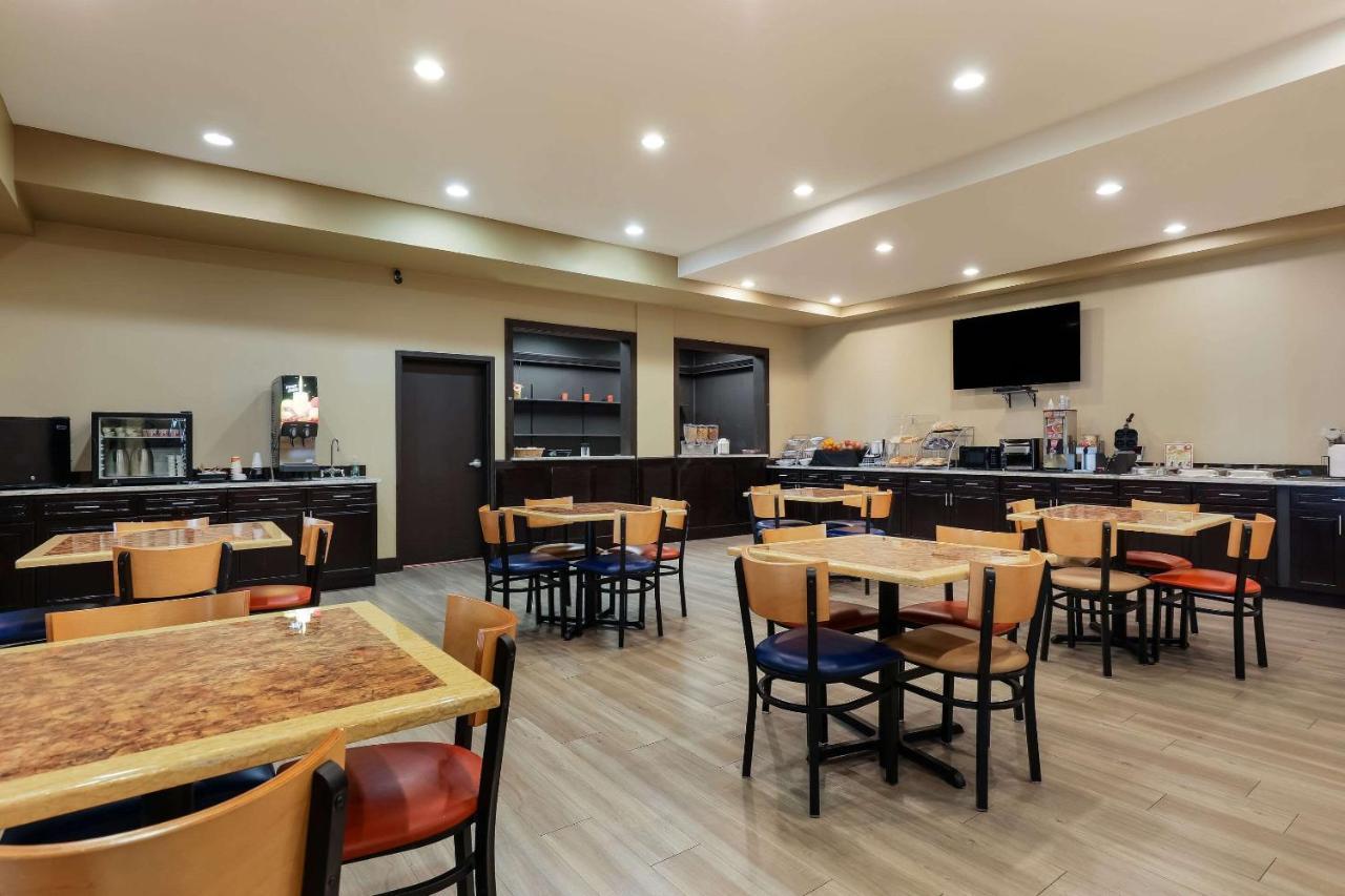 Mainstay Suites Fitchburg - Madison Exteriör bild