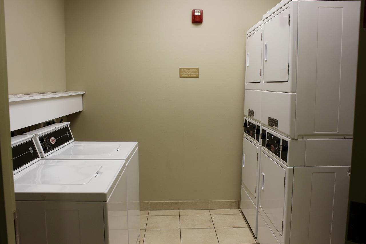 Mainstay Suites Fitchburg - Madison Exteriör bild
